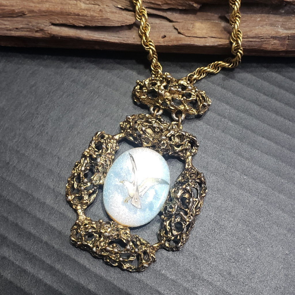 Les Bernard Gilloch Pendant Necklace 148$